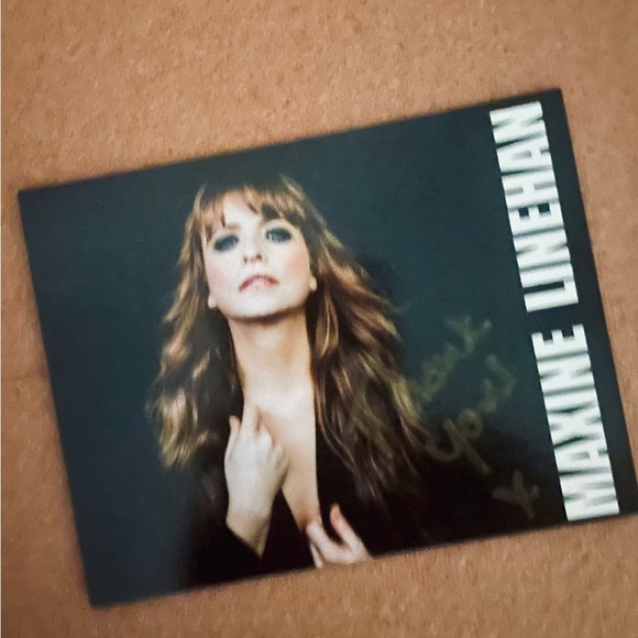 ⭐️ FREE - MAXINE LINEHAN SIGNED "THIS TIME OF YEAR" HOLIDAY MUSIC PHYSICAL CD - Picture 6 of 13